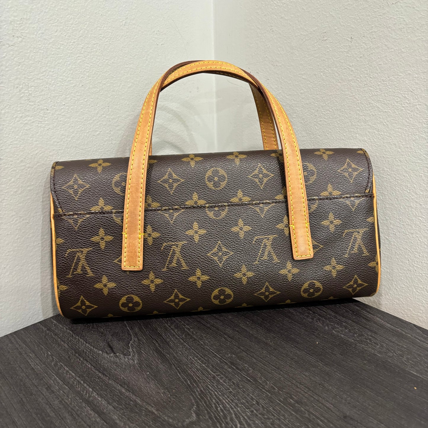 #332 LOUIS VUITTON Sonatine