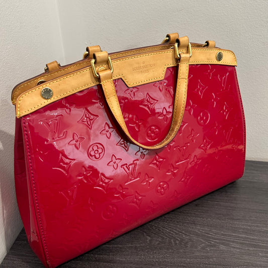 CLEARANCE #103 LOUIS VUITTON Vernis Brea MM w/ Strap