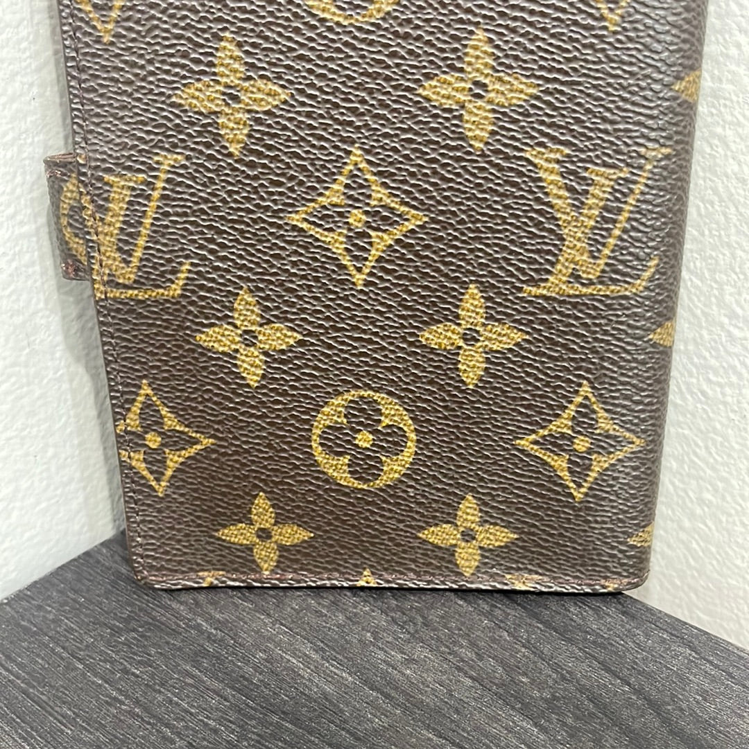 SOLD! Louis Vuitton Agenda PM