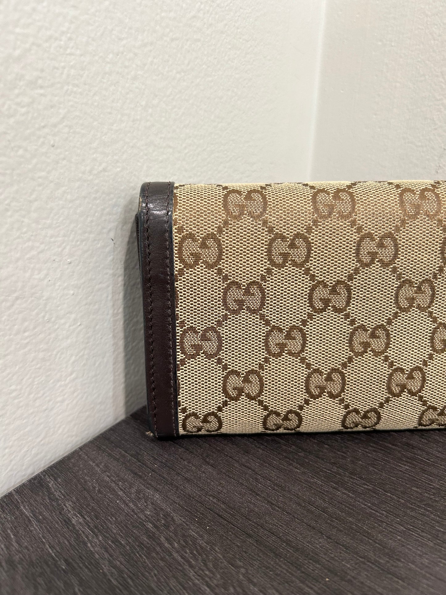 SOLD! Gucci GG Wallet NEEDS REPAIR