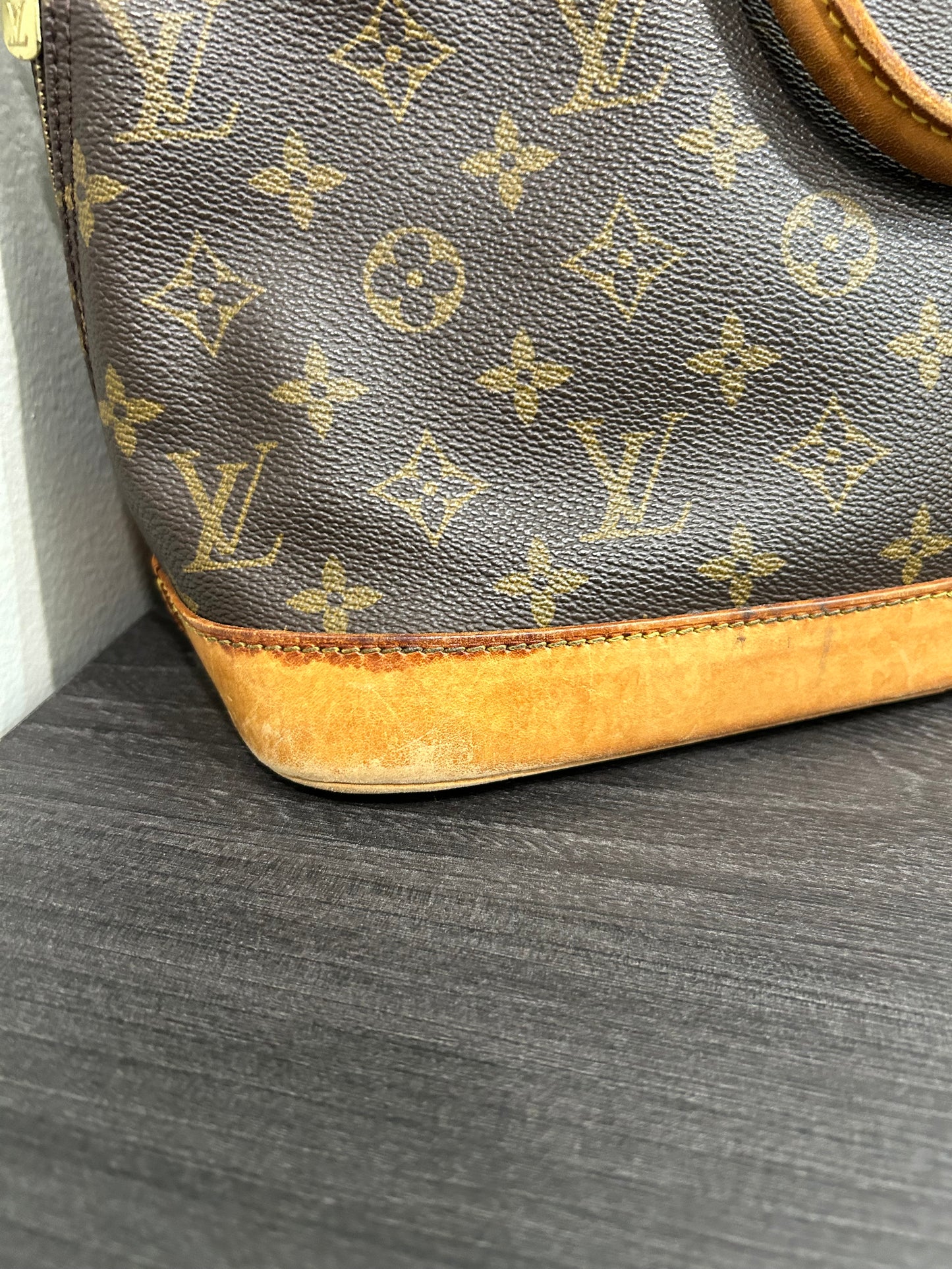 SOLD! Louis Vuitton Monogram Alma