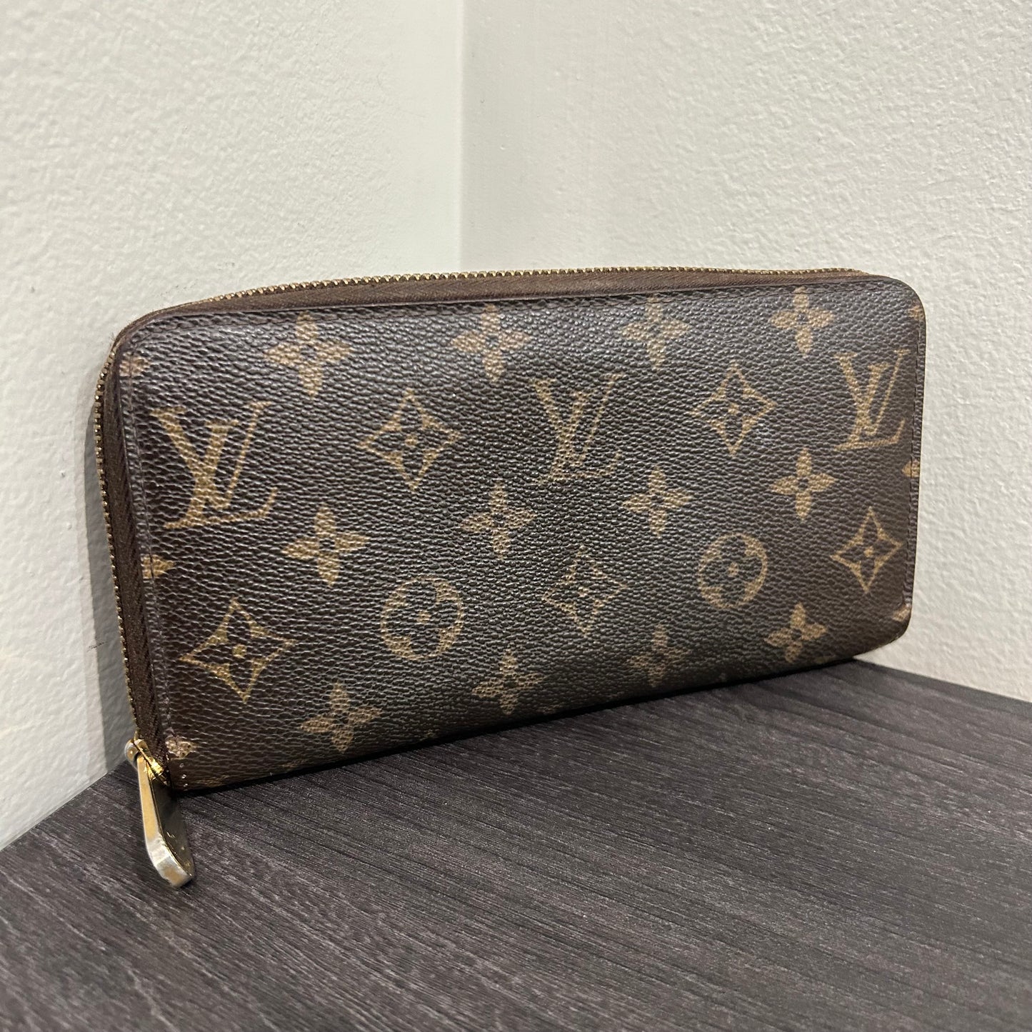 Louis Vuitton Zippy Wallet