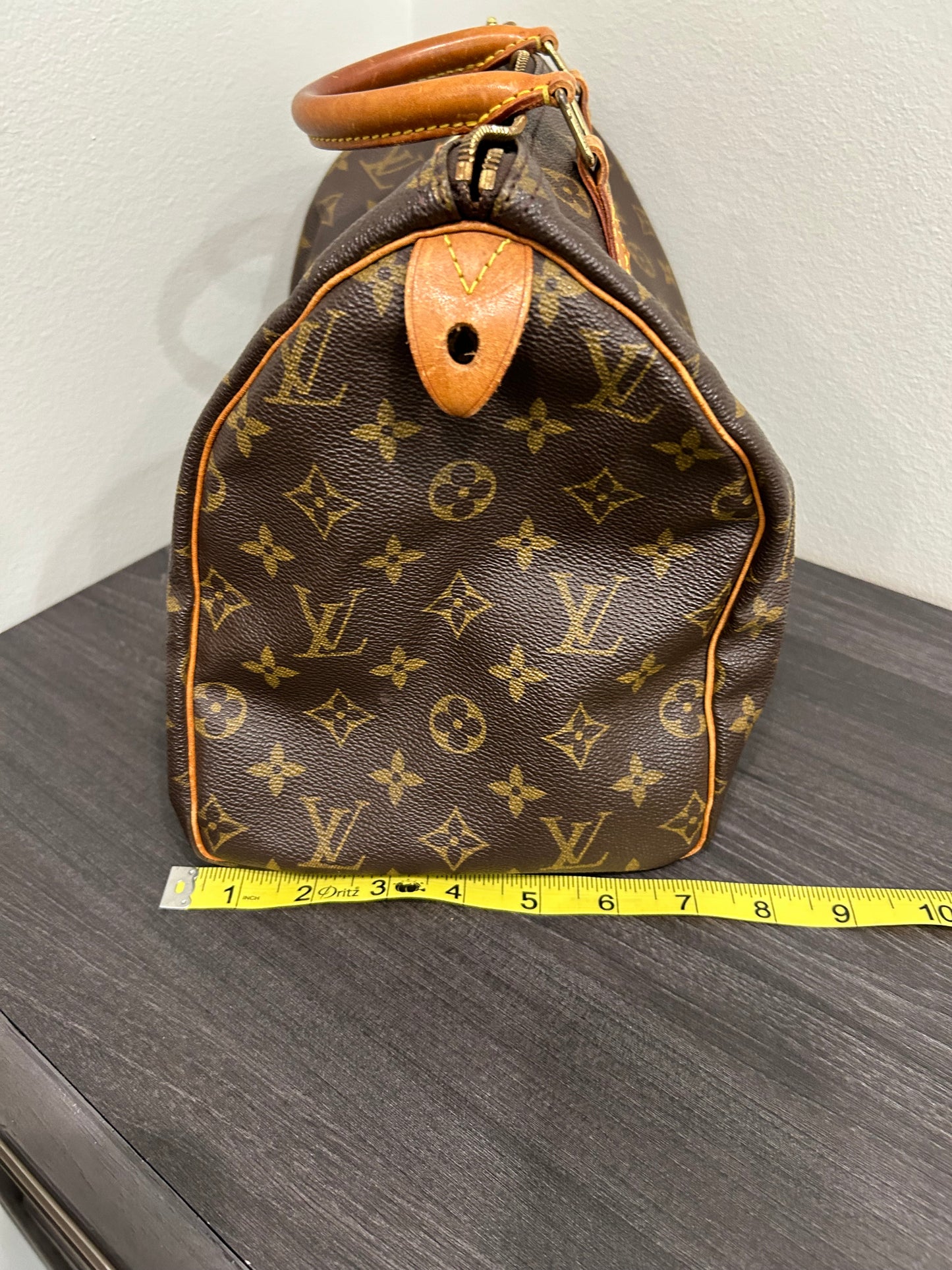 SOLD! Louis Vuitton Monogram Speedy 30