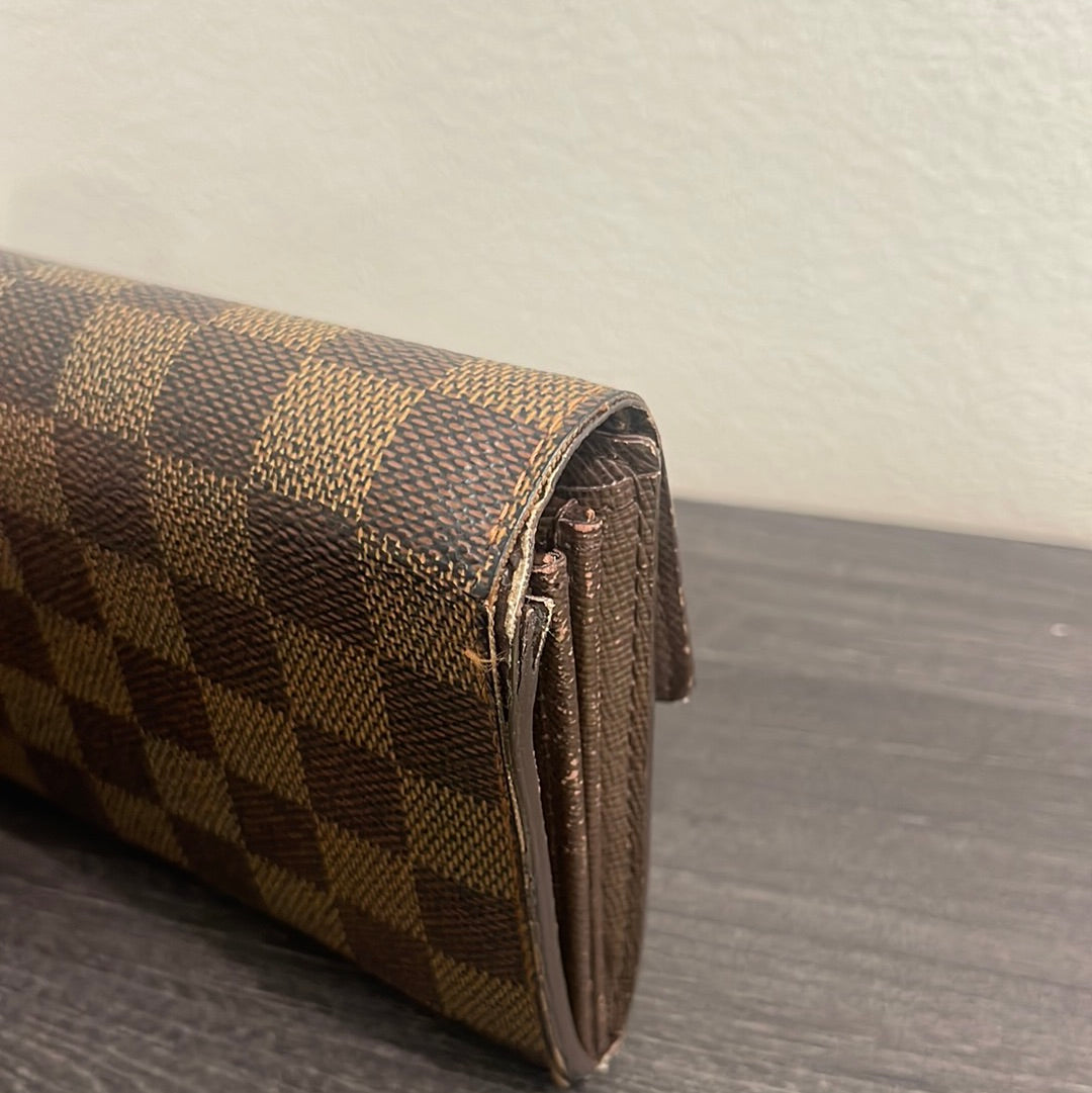 SOLD! Louis Vuitton Damier Wallet