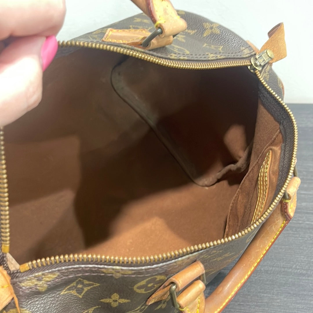SOLD! Louis Vuitton Speedy 30