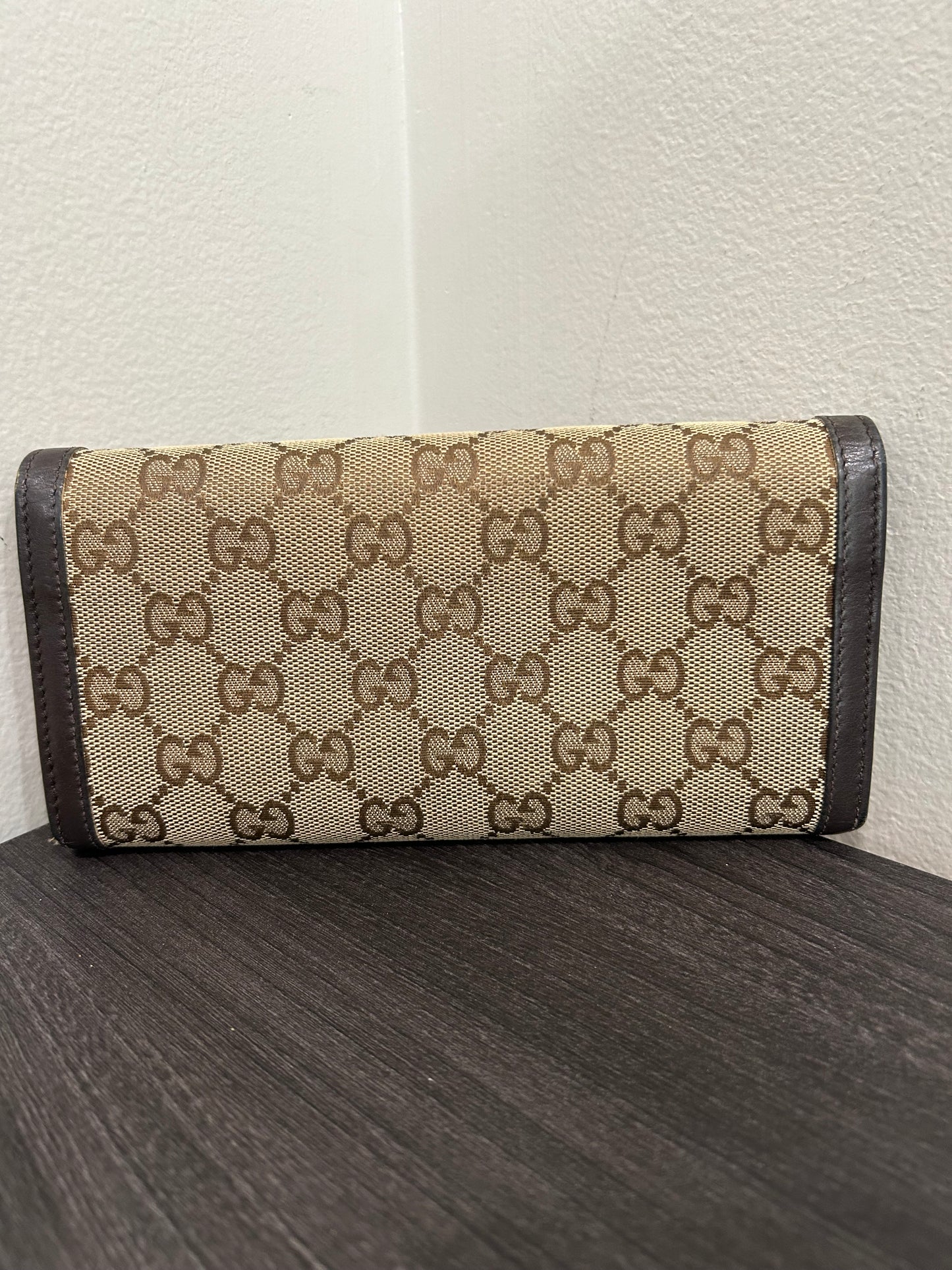 SOLD! Gucci GG Wallet NEEDS REPAIR