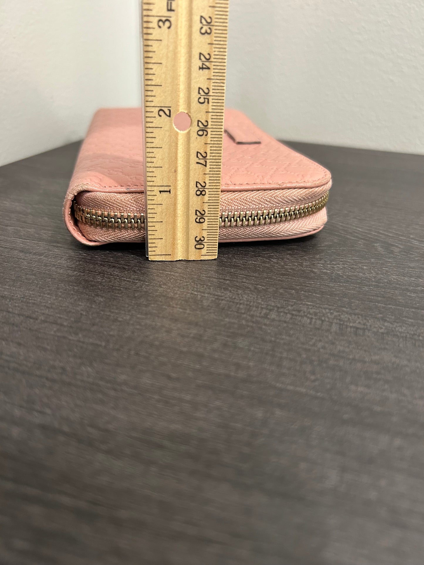 SOLD! Gucci Microguccissima Leather Zippy Wallet