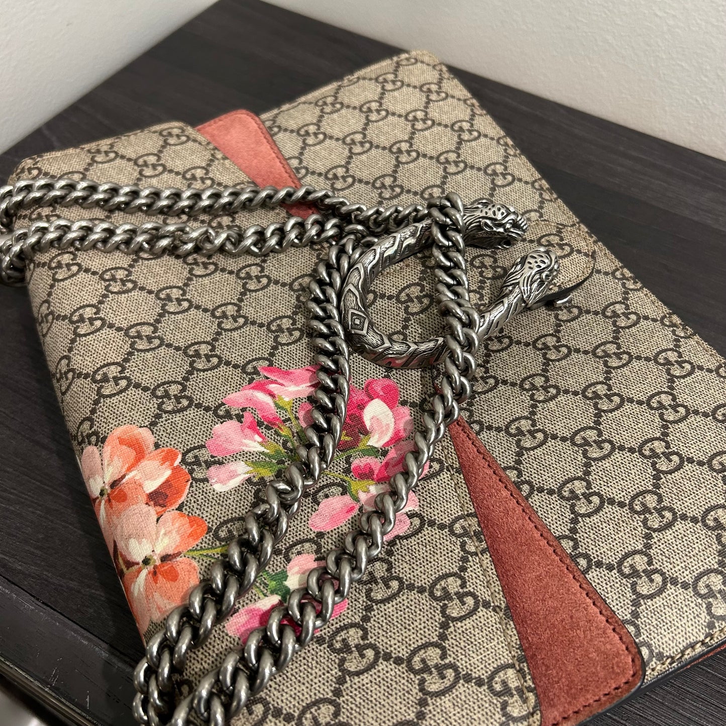 #266 GUCCI GG Supreme Blooms Dionysus Medium