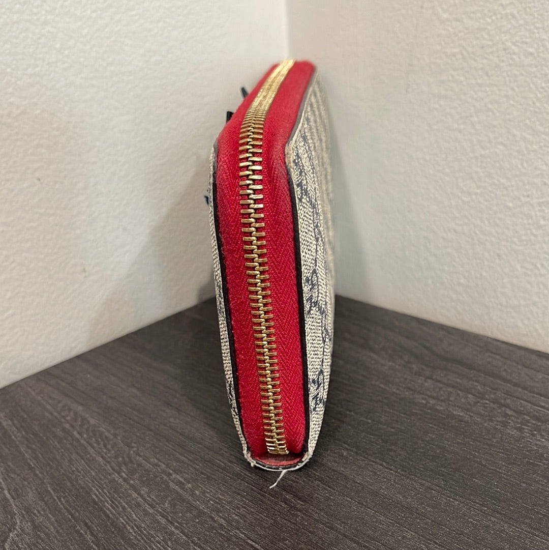 SOLD! Gucci GG Canvas Wallet