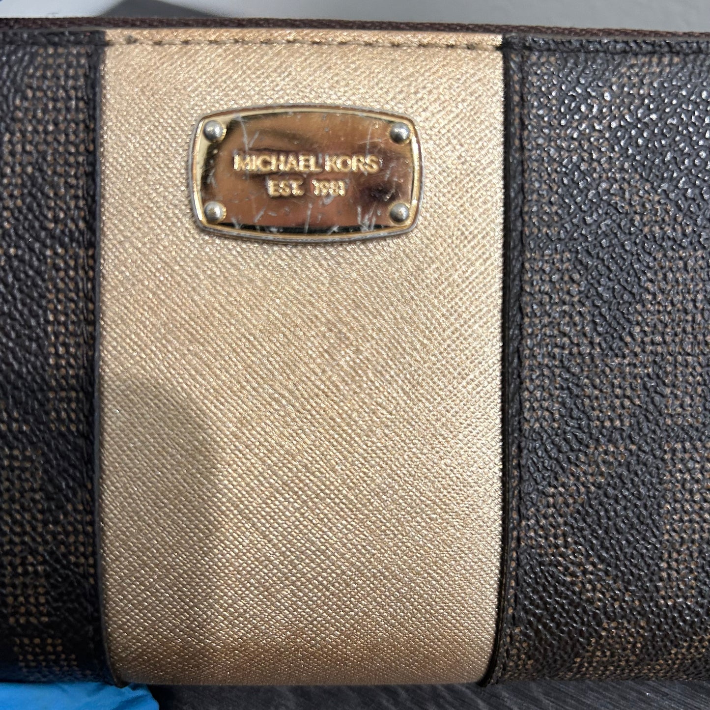 CLEARANCE Michael Kors Zip Wallet