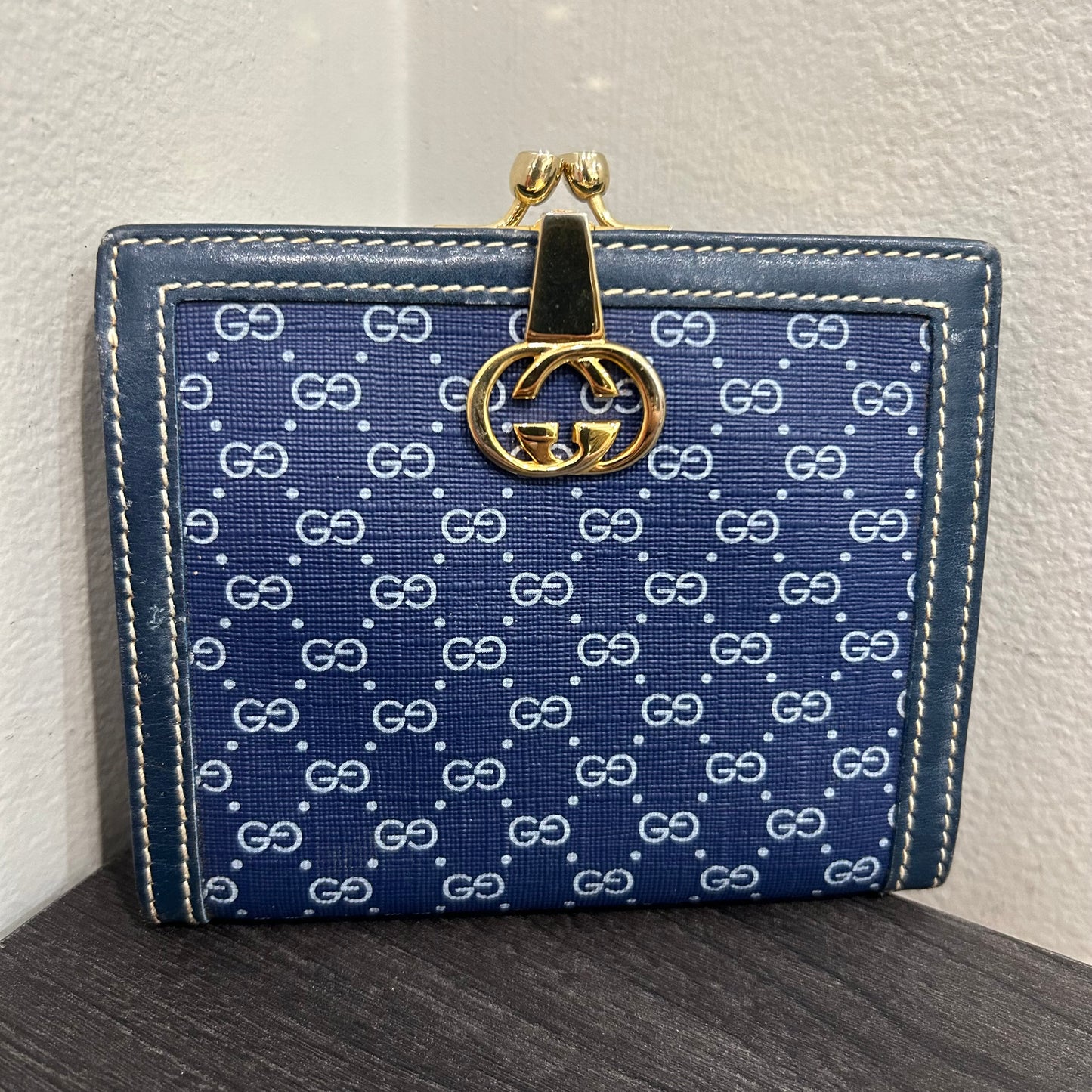 SOLD! Gucci Vintage Wallet