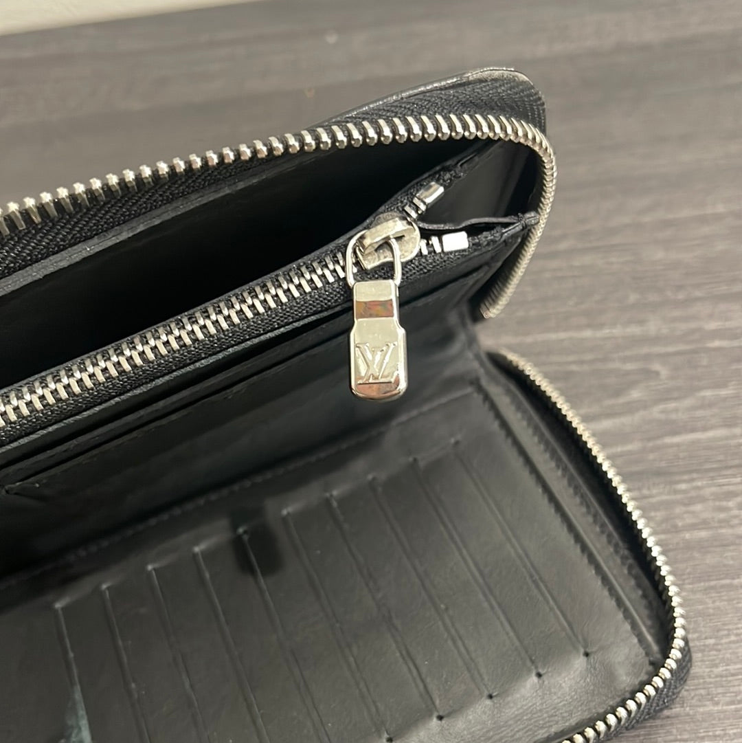 SOLD! Louis Vuitton Damier Infini Zip Wallet