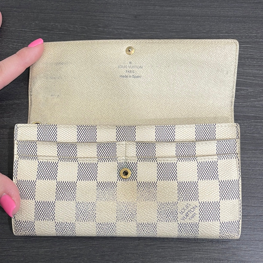 SOLD! Louis Vuitton Damier Wallet