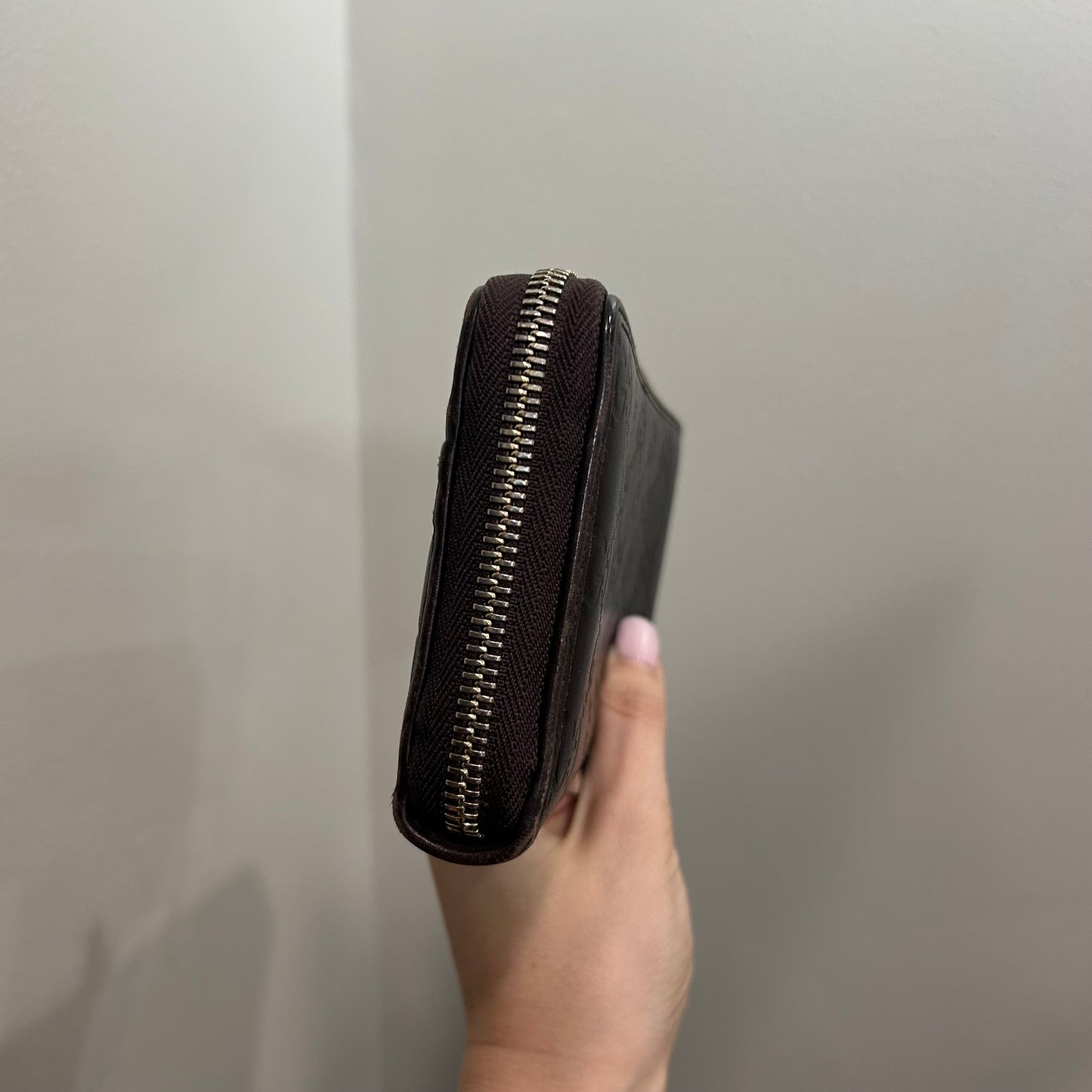 CLEARANCE #205 GUCCI Guccissima Zip Wallet