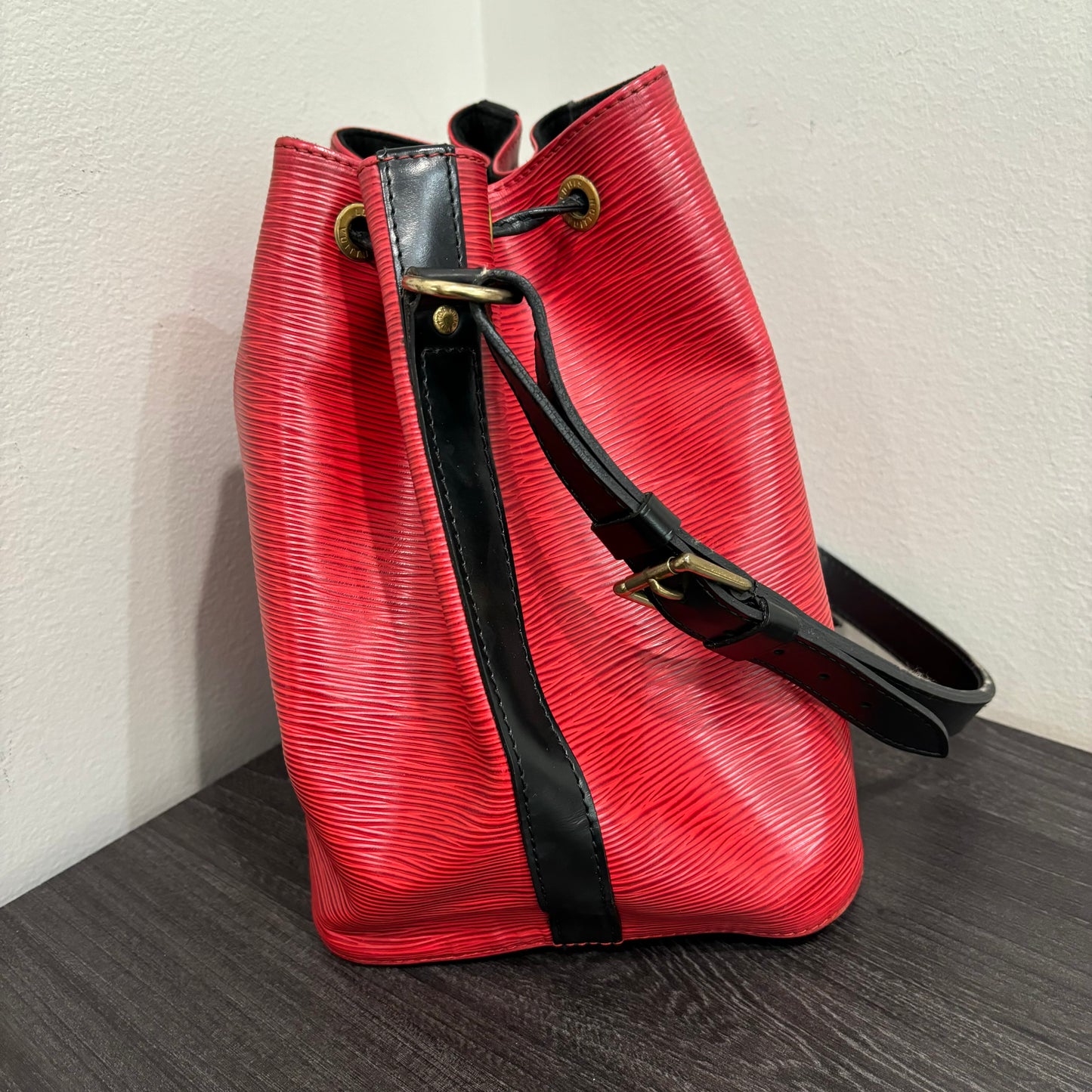 CLEARANCE #327 LOUIS VUITTON Epi Petit Noe