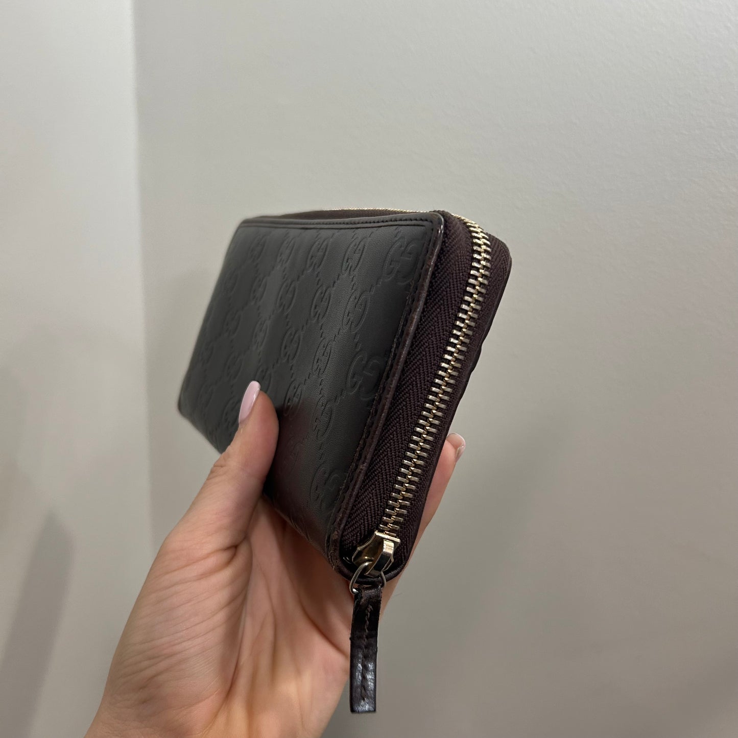 CLEARANCE #205 GUCCI Guccissima Zip Wallet