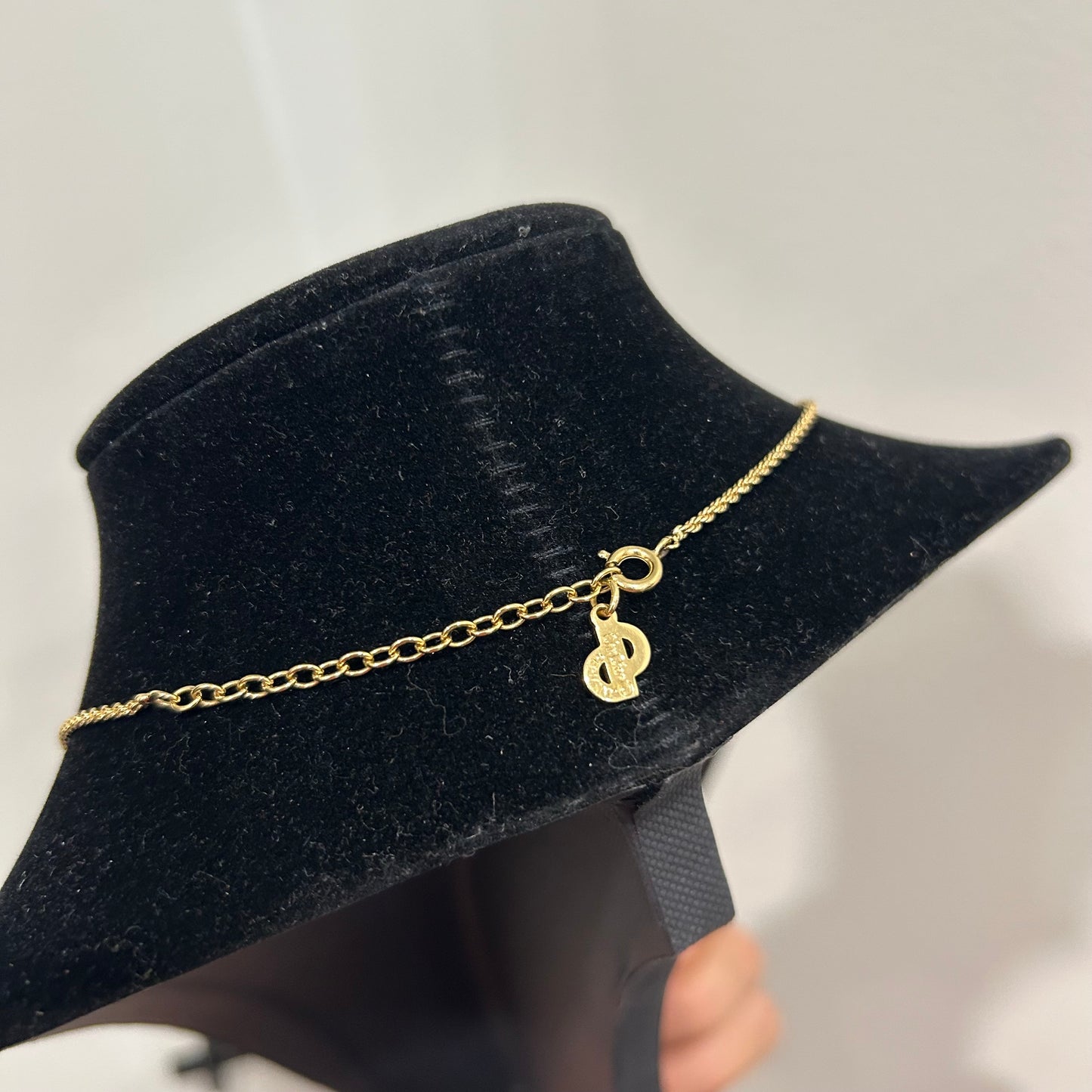 1042 DIOR Pendant Necklace
