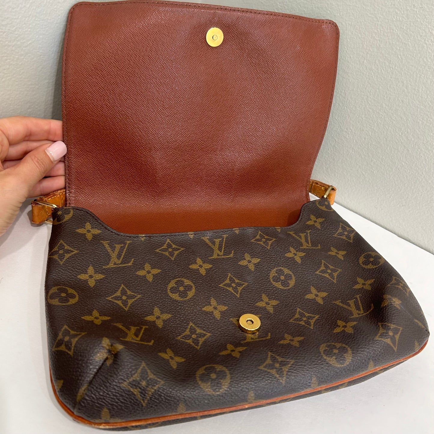 Louis Vuitton Musette Tango Short