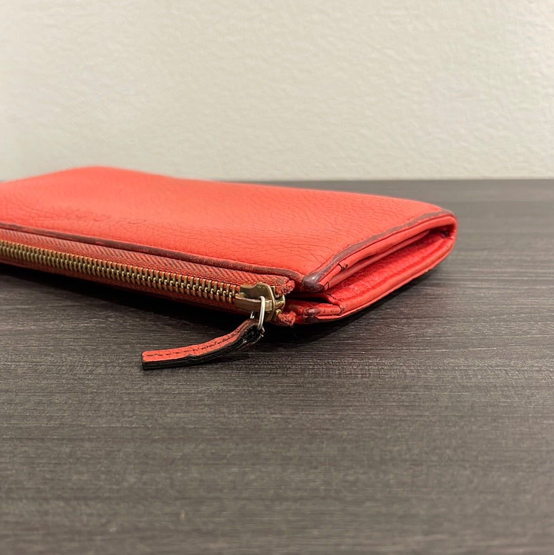 SOLD! Gucci Leather Wallet and Louis Vuitton Card Holder