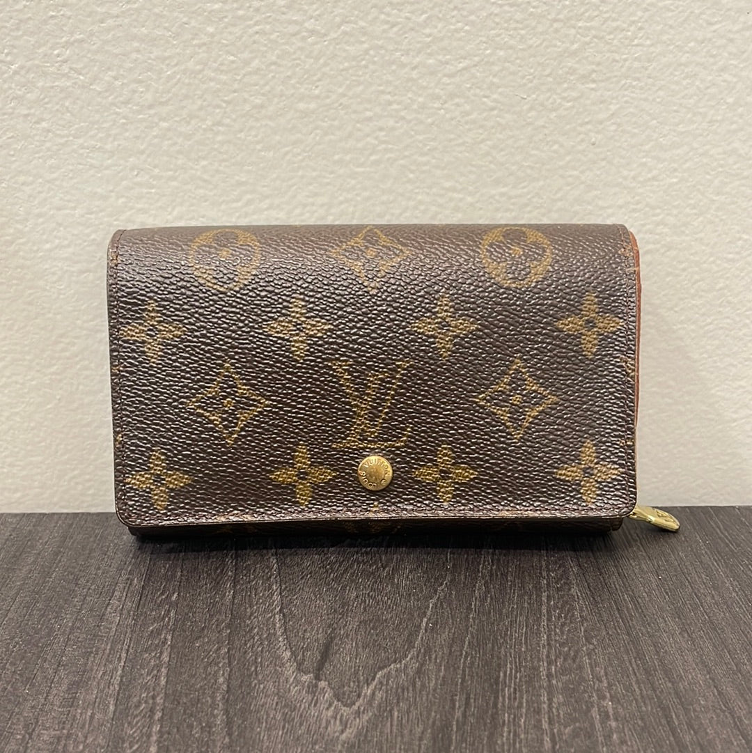 SOLD! Louis Vuitton Monogram Wallet