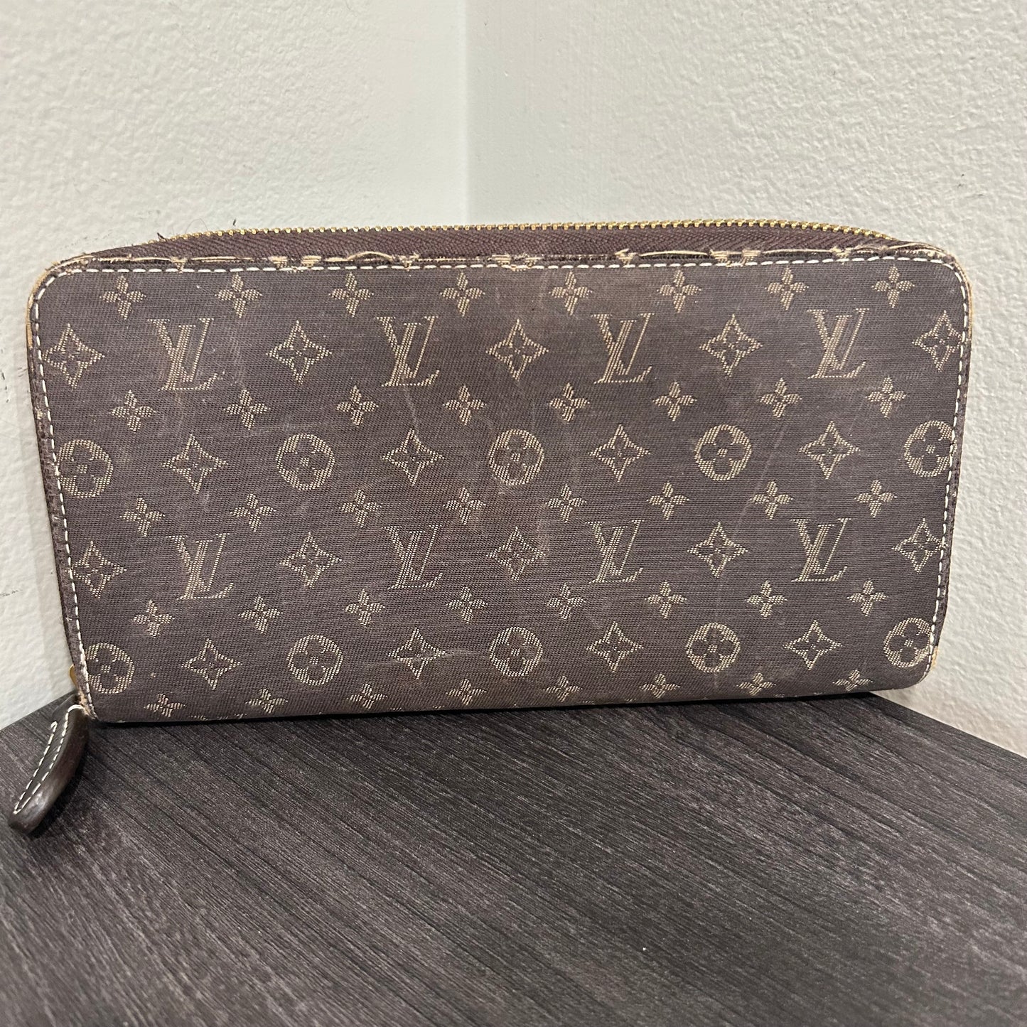 SOLD! Louis Vuitton Mini Lin Zip Wallet