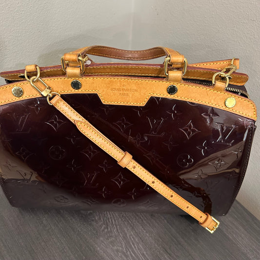 CLEARANCE #107 LOUIS VUITTON Vernis Brea MM w/ Strap