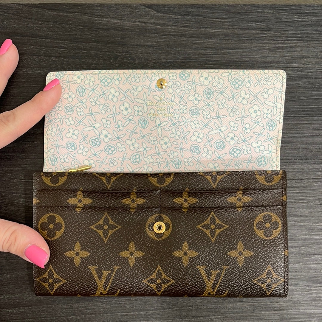 SOLD! Louis Vuitton Monogram Fleuri Sarah Wallet