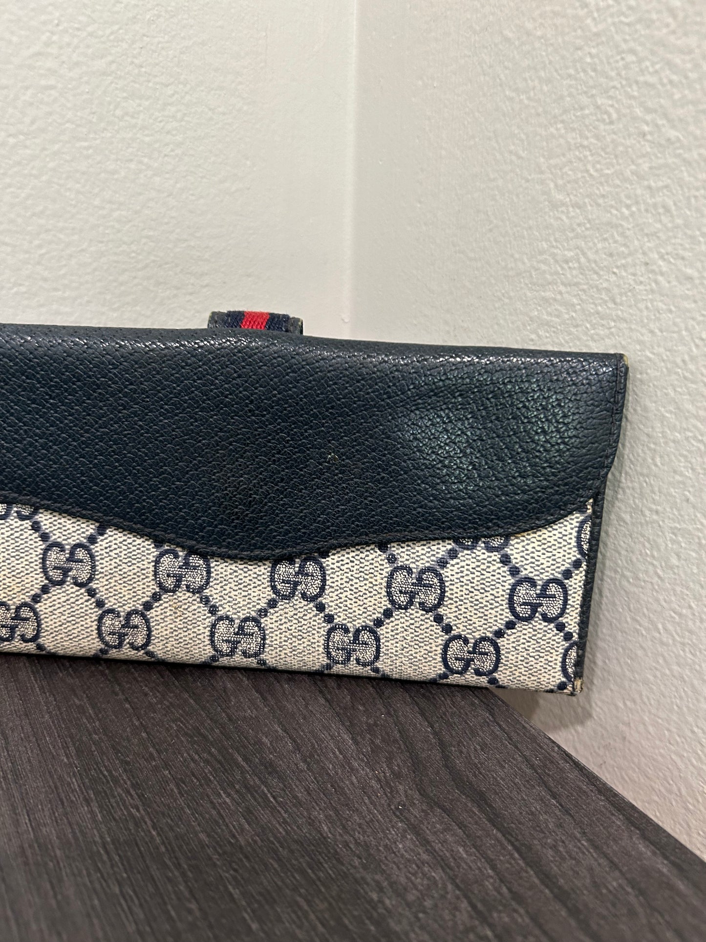 SOLD! Gucci Vintage Wallet