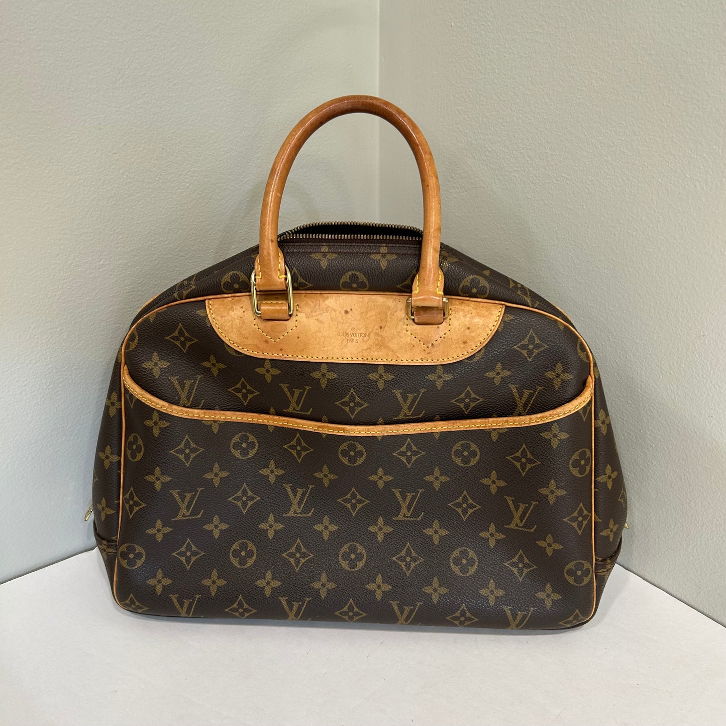 SOLD! Louis Vuitton Deauville