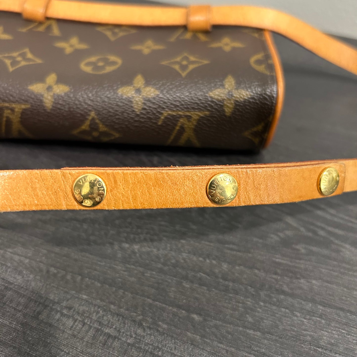 CLEARANCE Louis Vuitton Florentine Bum Bag