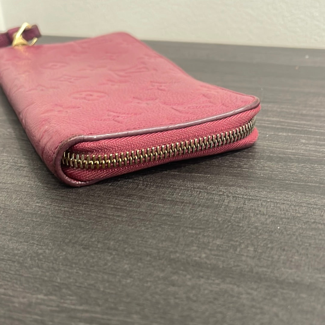SOLD! Louis Vuitton Empreinte Zippy Wallet