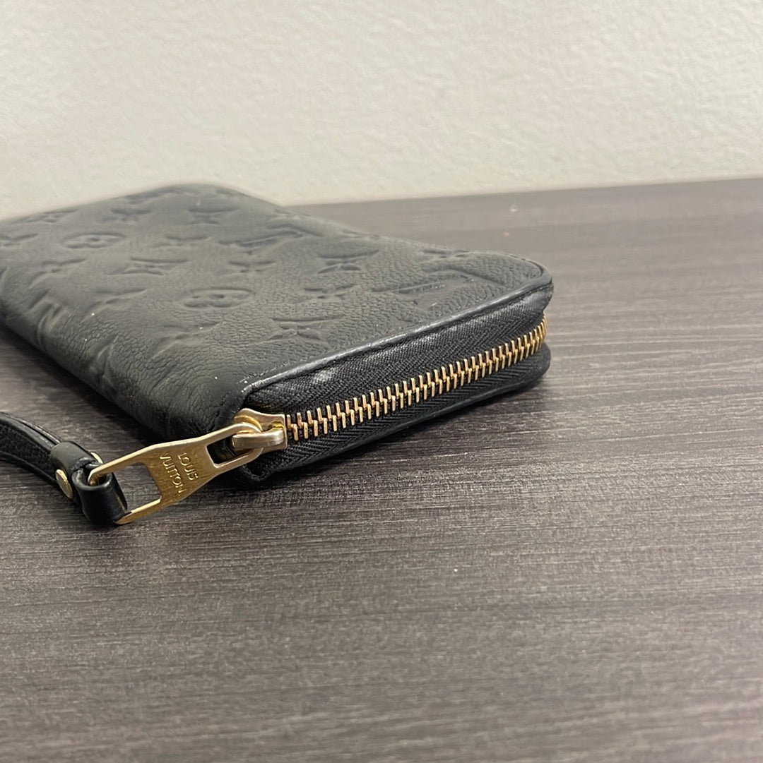 SOLD! Louis Vuitton Empreinte Zippy Wallet