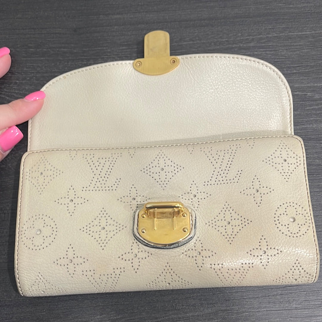SOLD! Louis Vuitton Mahina Wallet