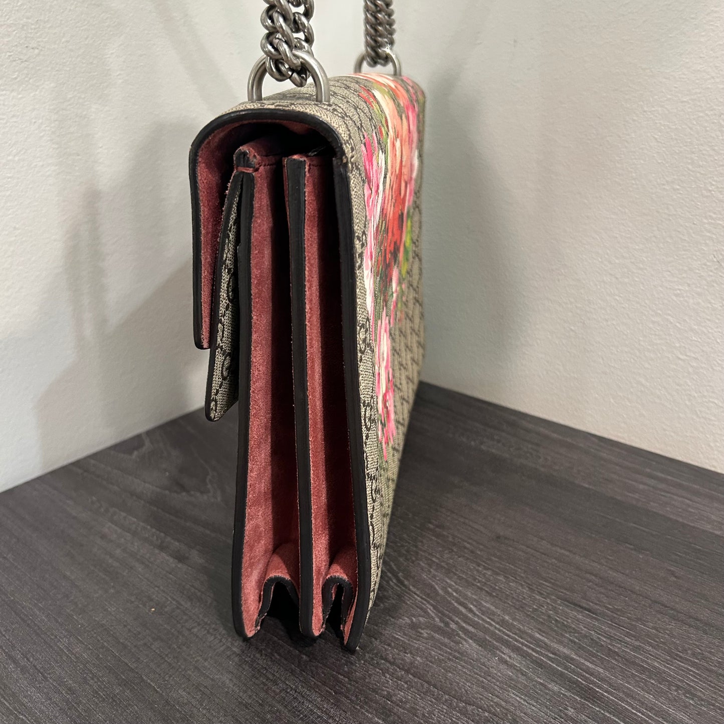 #266 GUCCI GG Supreme Blooms Dionysus Medium