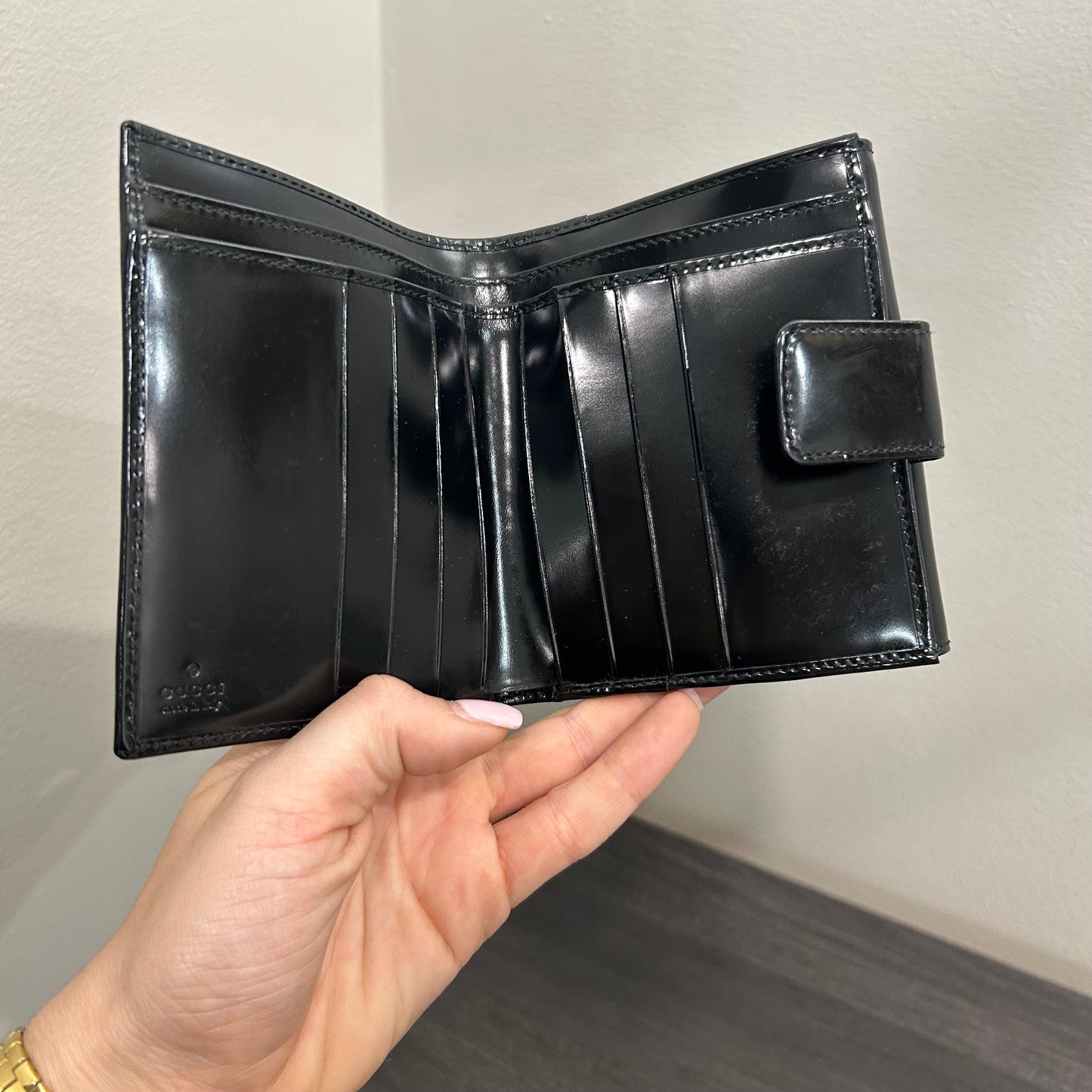 CLEARANCE #193 GUCCI Patent Wallet