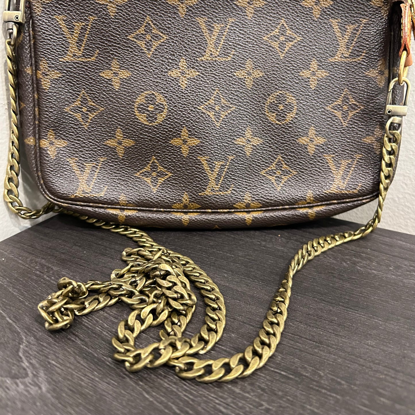 Louis Vuitton Pochette