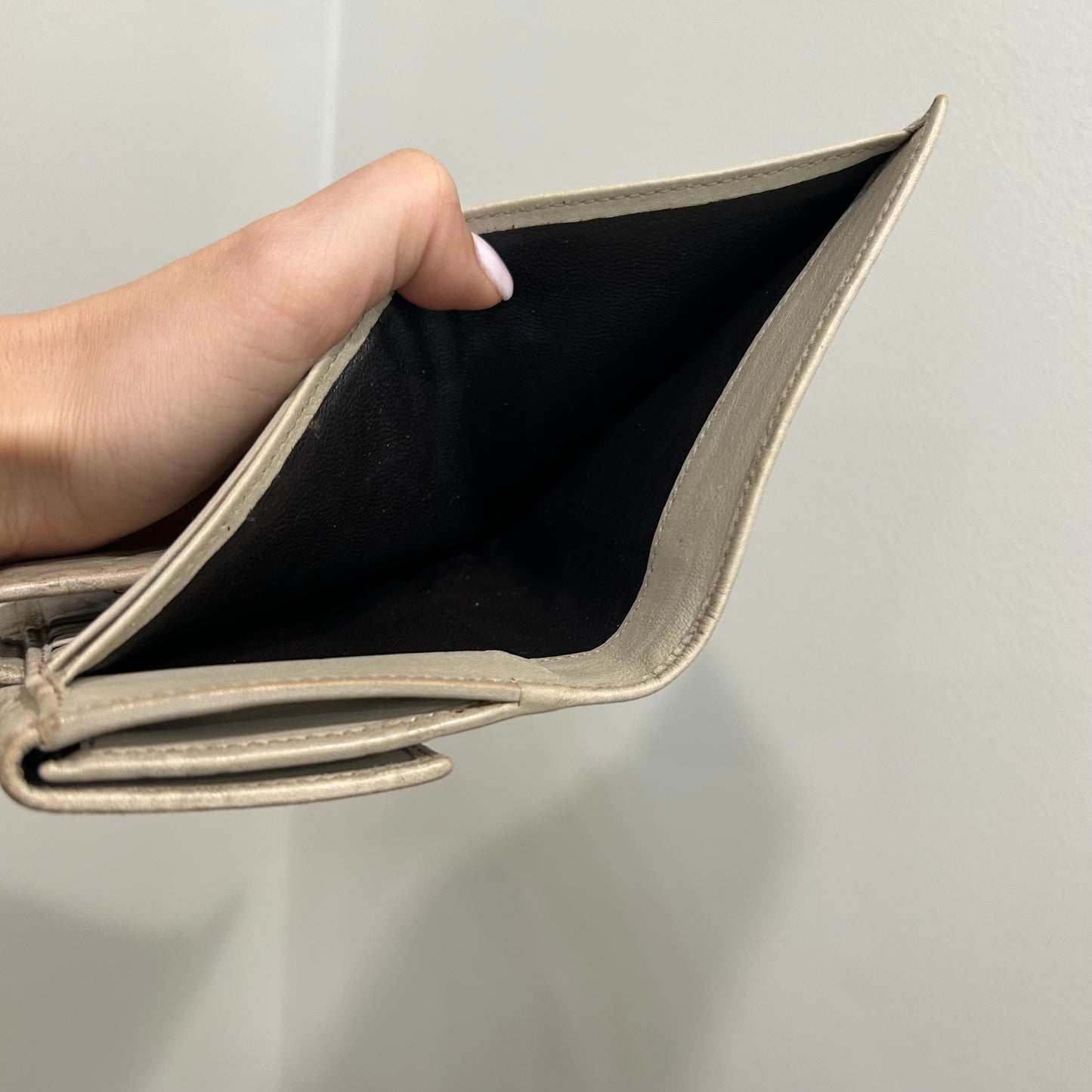SOLD! Gucci Wallet