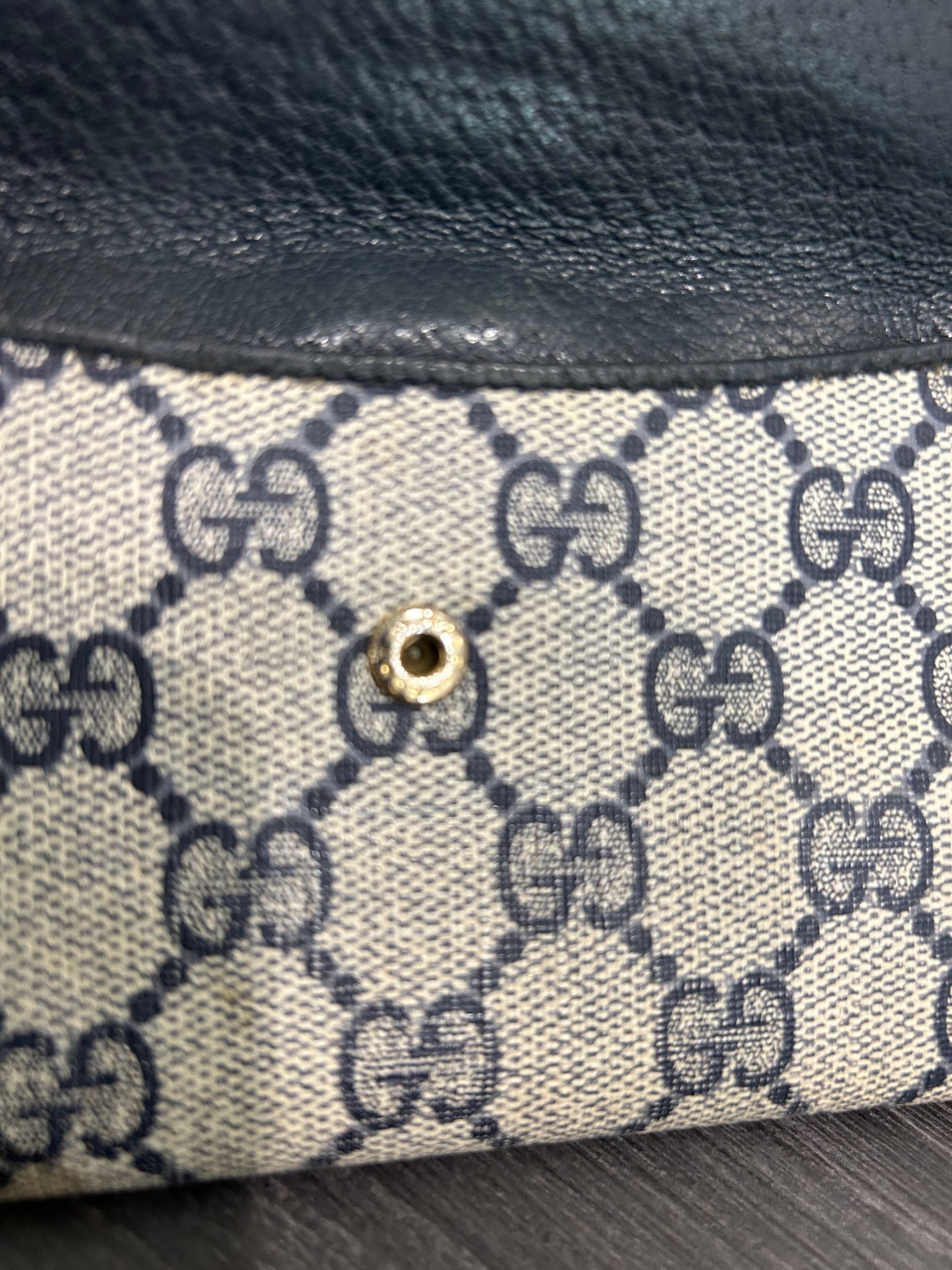 SOLD! Gucci Vintage Wallet
