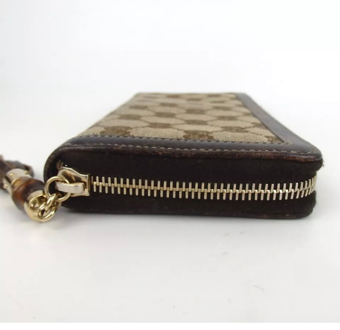 SOLD! Gucci Zip Wallet