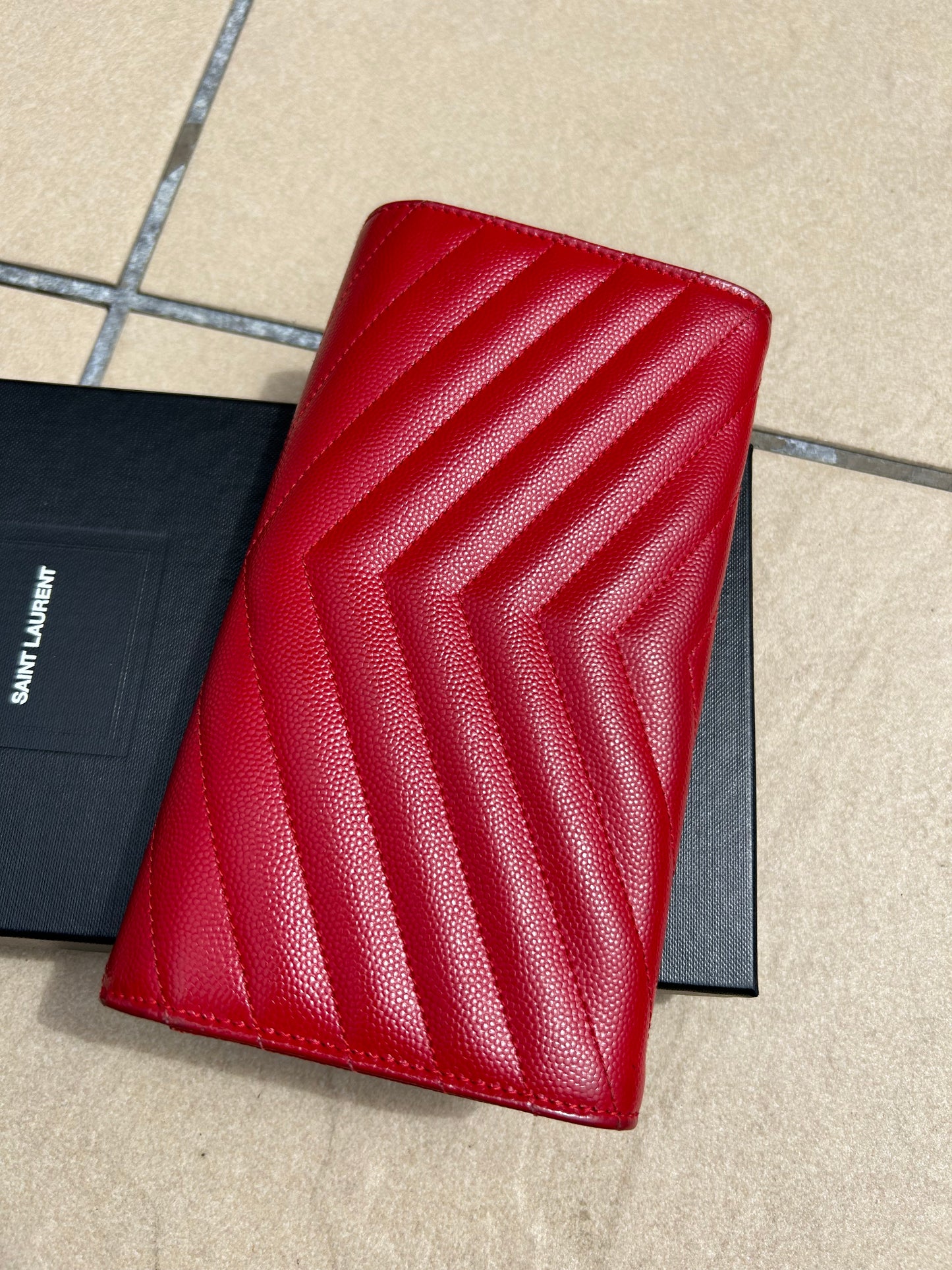 FRIDAY DEALš„ YSL Caviar Cassandra Wallet *Extra 50% Off for Subscribers*