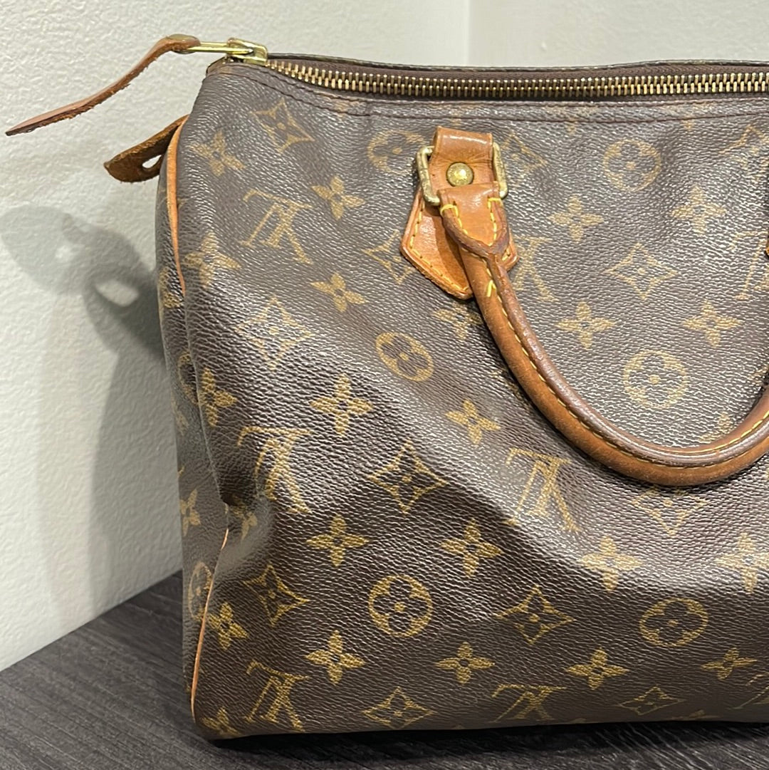 SOLD! Louis Vuitton Monogram Speedy 30