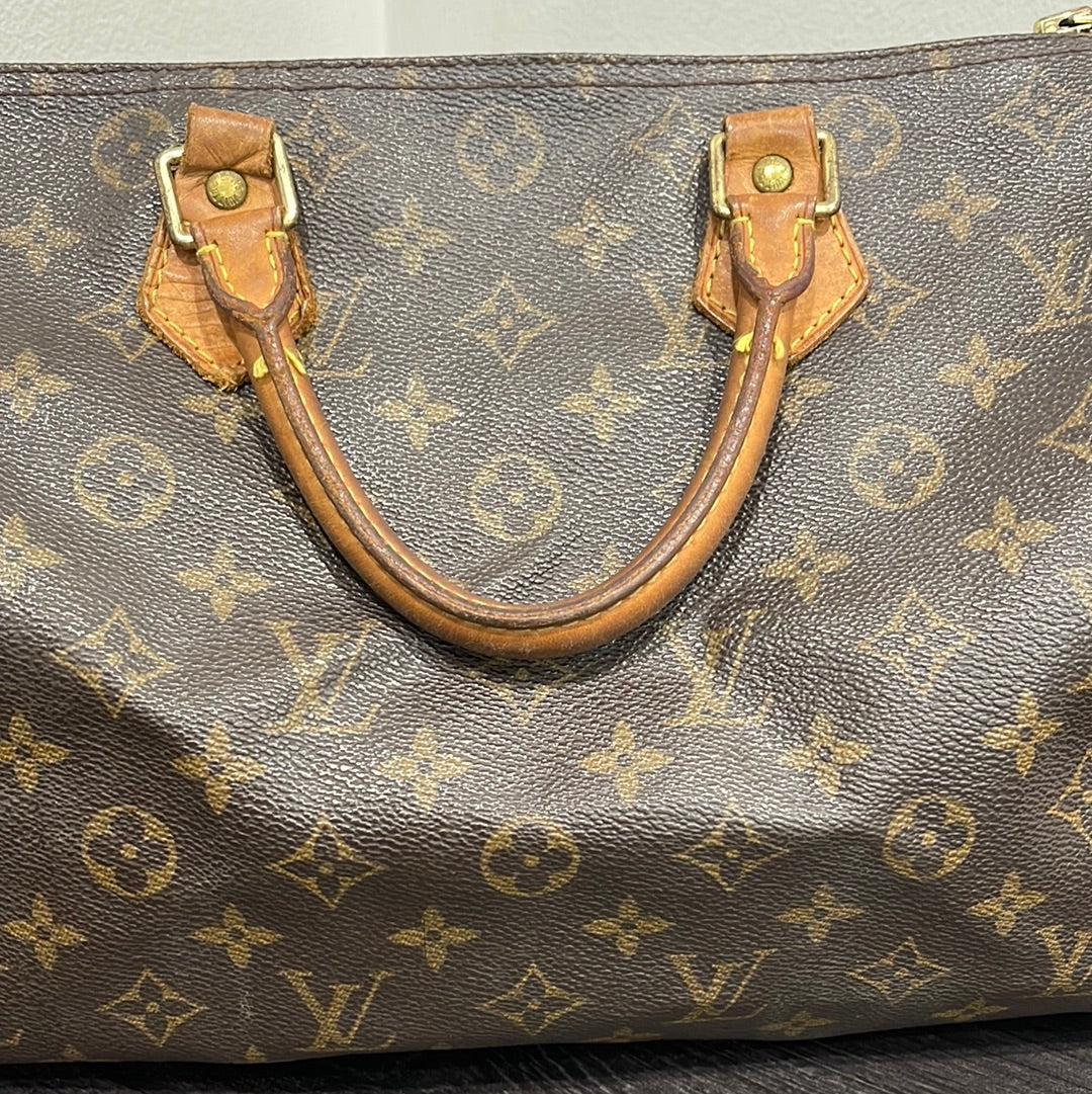SOLD! Louis Vuitton Monogram Speedy 30