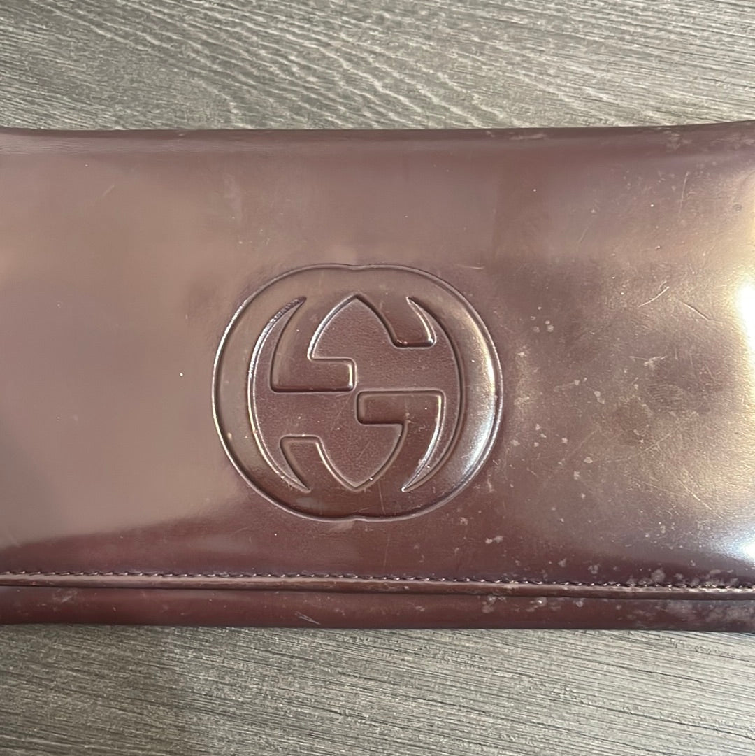 SOLD! Gucci Leather Wallet