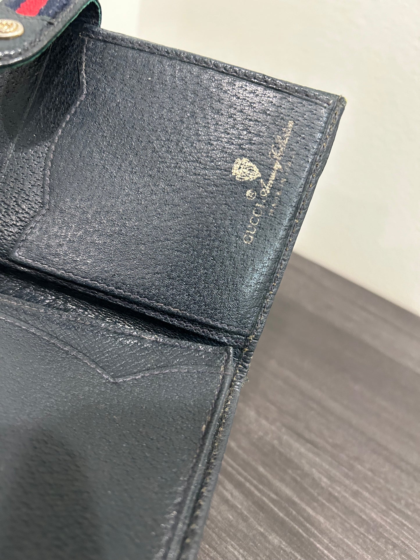 SOLD! Gucci Vintage Wallet