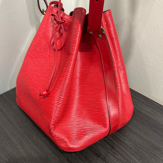#412 LOUIS VUITTON Epi Petit Noé