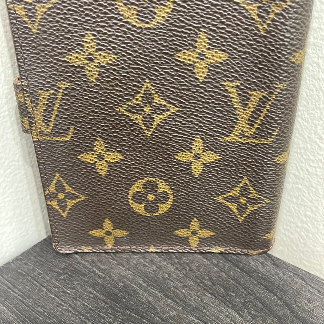 SOLD! Louis Vuitton Agenda PM