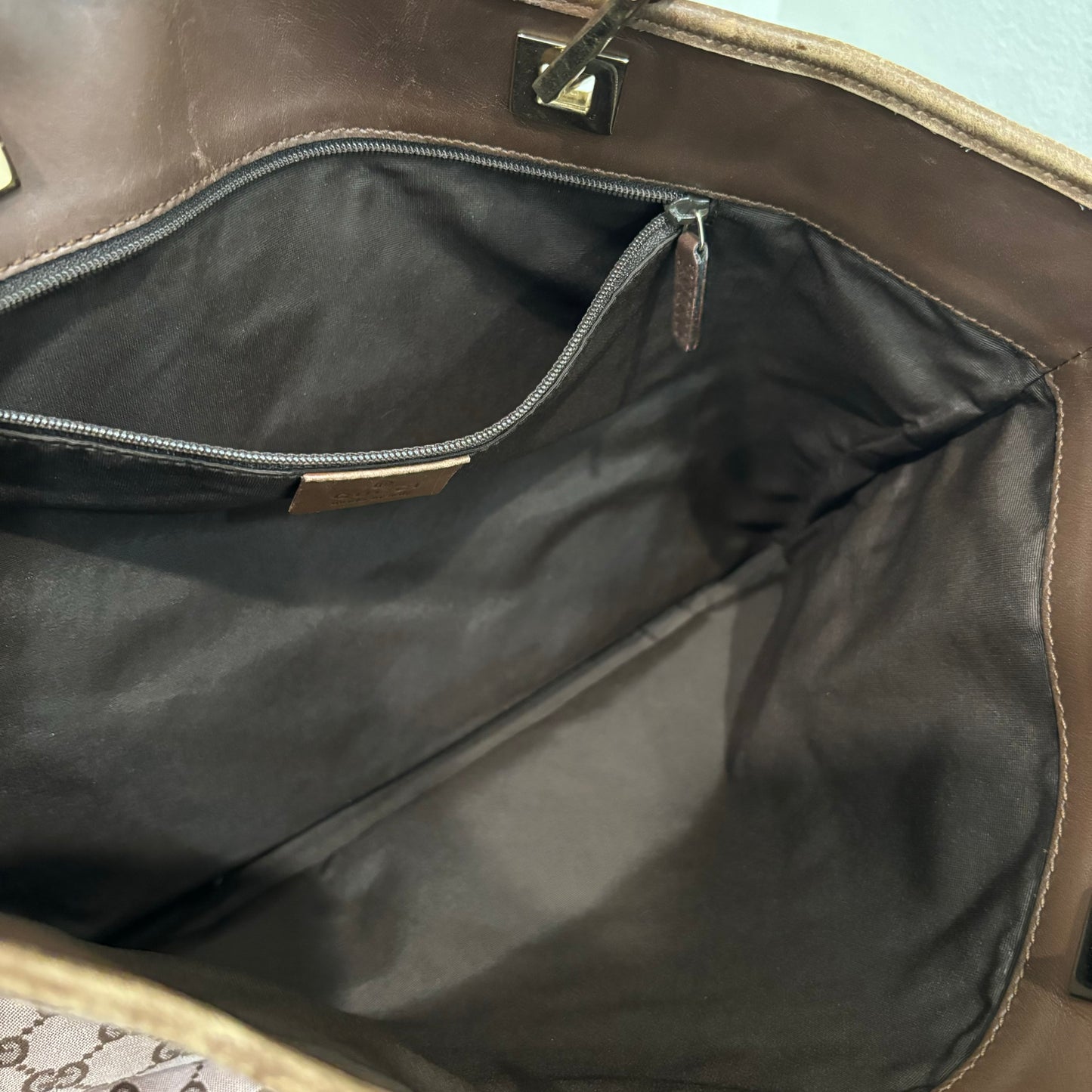 #324 GUCCI Tote