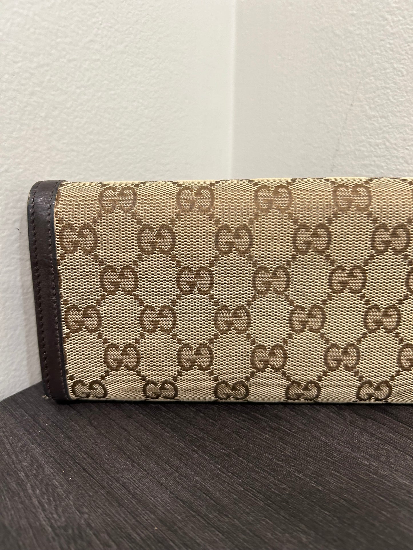 SOLD! Gucci GG Wallet NEEDS REPAIR
