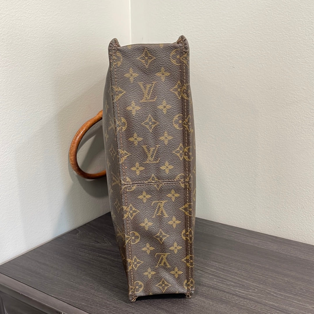 SOLD! Louis Vuitton Monogram Sac Plat