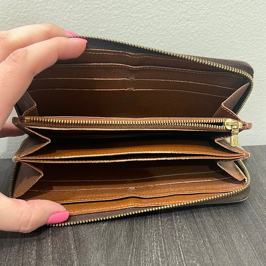 SOLD! Louis Vuitton Monogram Zippy Wallet